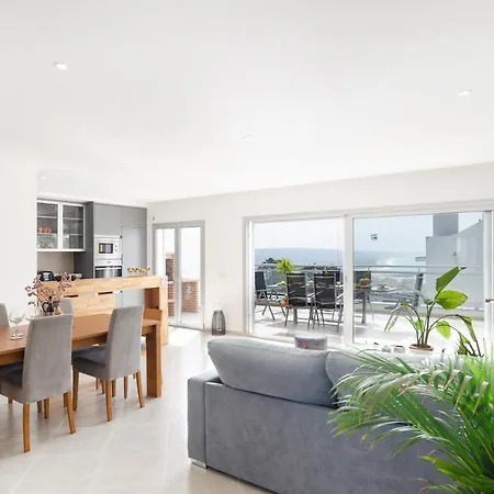 Sky Terrace - Sea Views & Bbq By Silver Prop 아파트 *