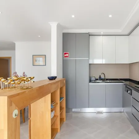 Apartment Sky Terrace - Sea Views & Bbq By Silver Prop Nazare