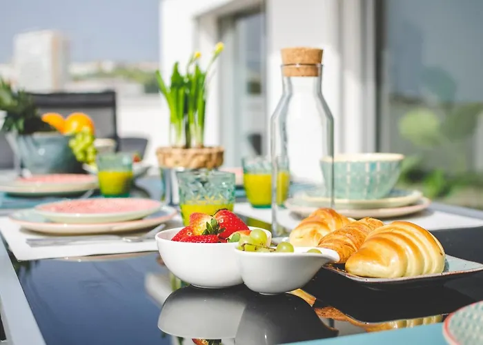 Sky Terrace - Sea Views & Bbq By Silver Prop 아파트 *